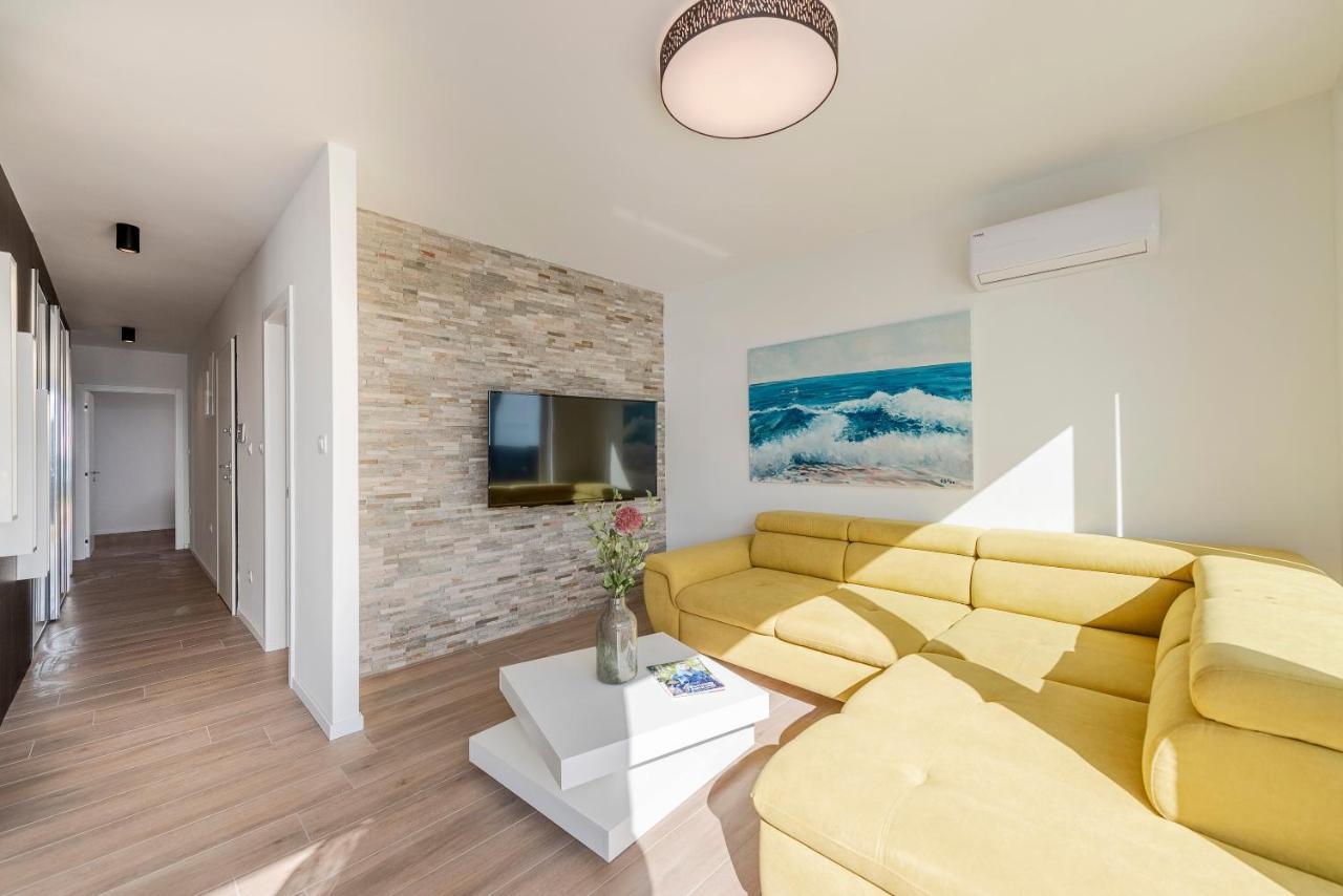 Mediteran Luxury Penthouse With Jacuzzi Mandre Dış mekan fotoğraf